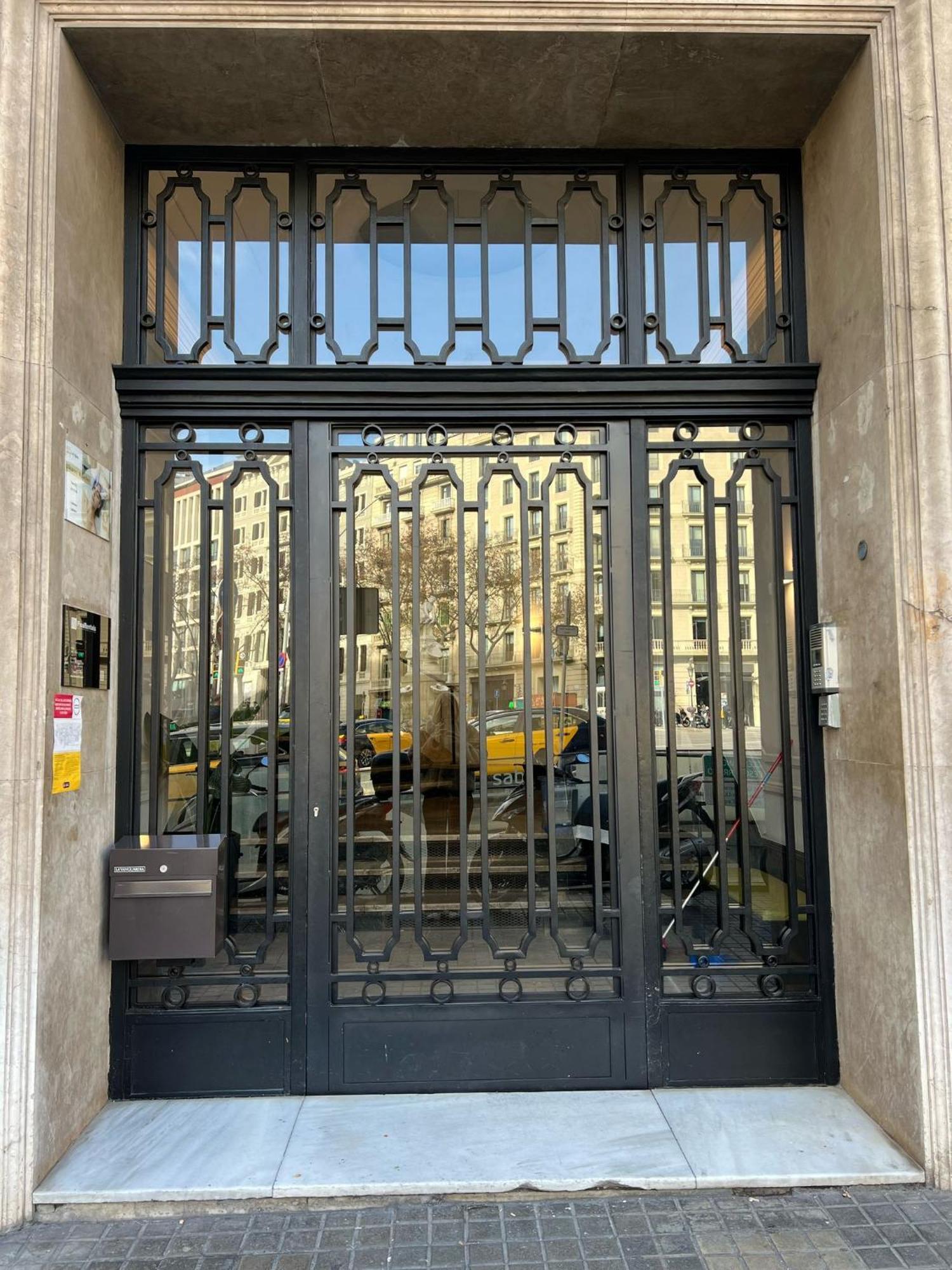 Fisa Rentals Gran Via Apartments Barcelona Exterior photo